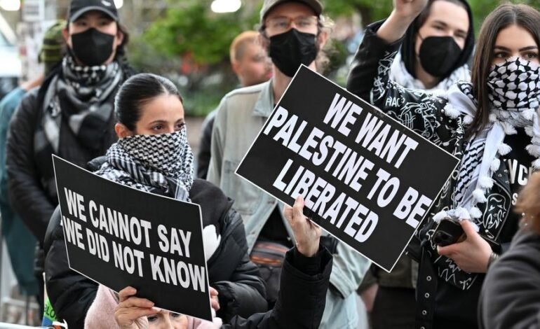 Citizens Rally Against Efforts to Extend Presidential Rule